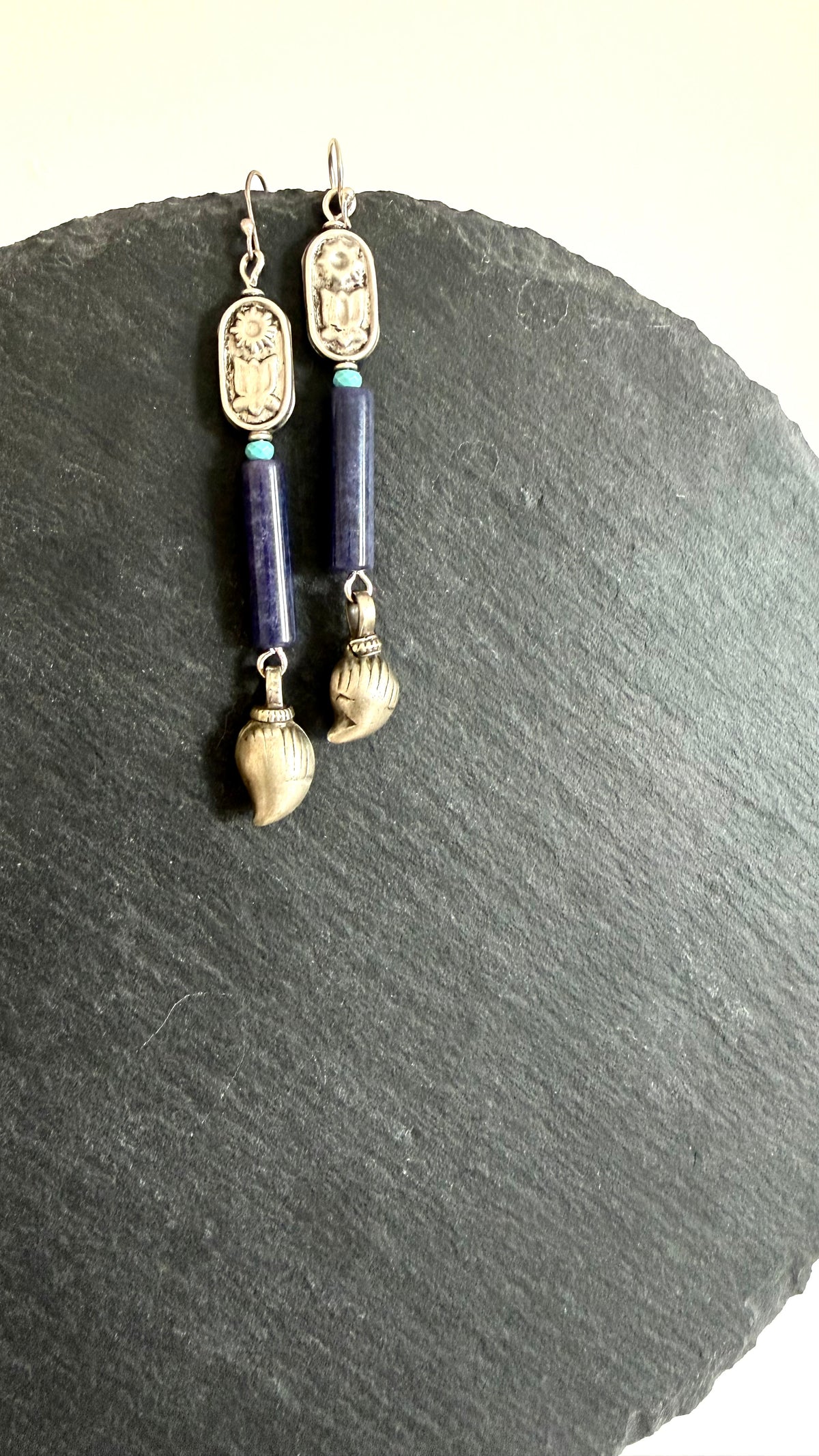 Aventurine hooks