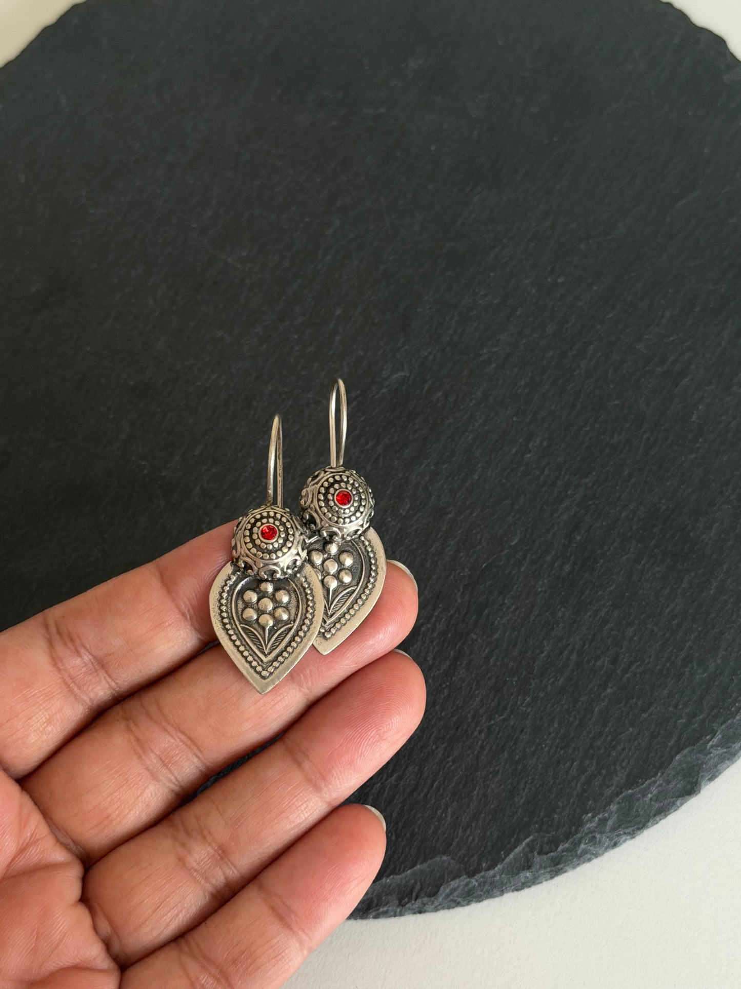 Hoovu Floral Motif  Hooks