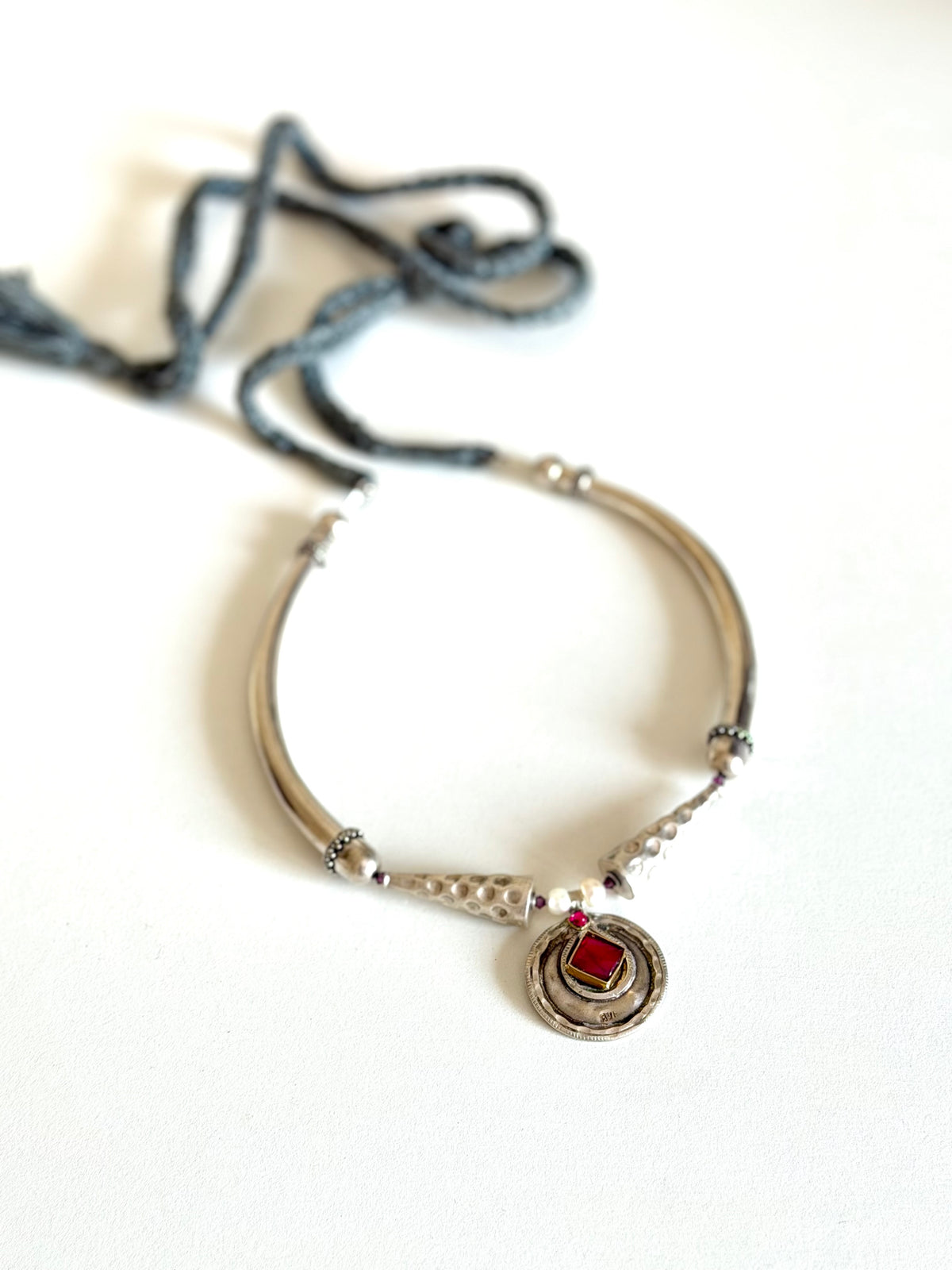 Anupreeta (choker)