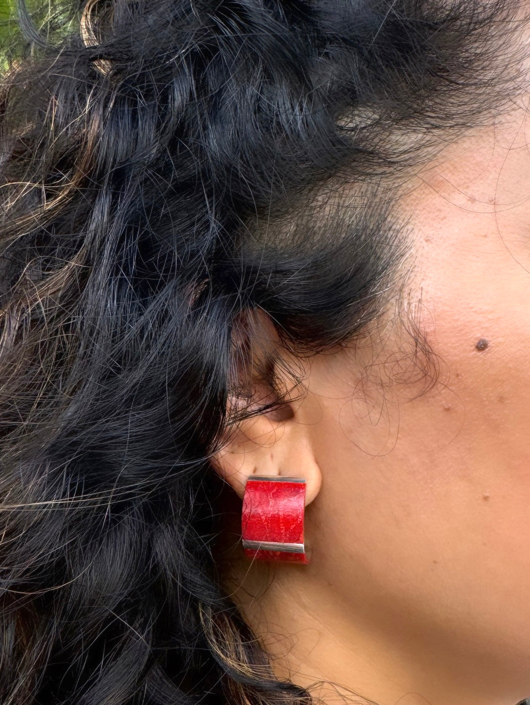 Copy of Kelingking ~ Shell Hook Earrings (Red)