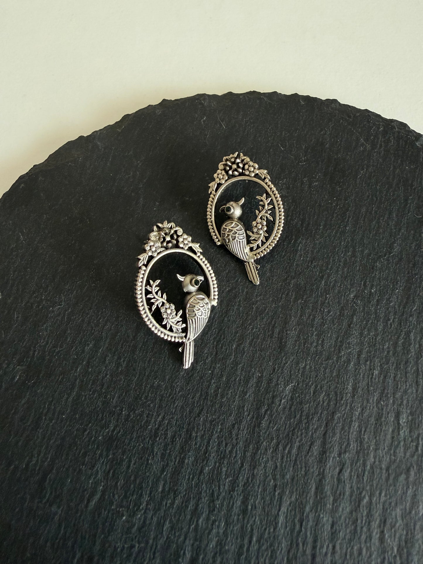 Paakhi Studs