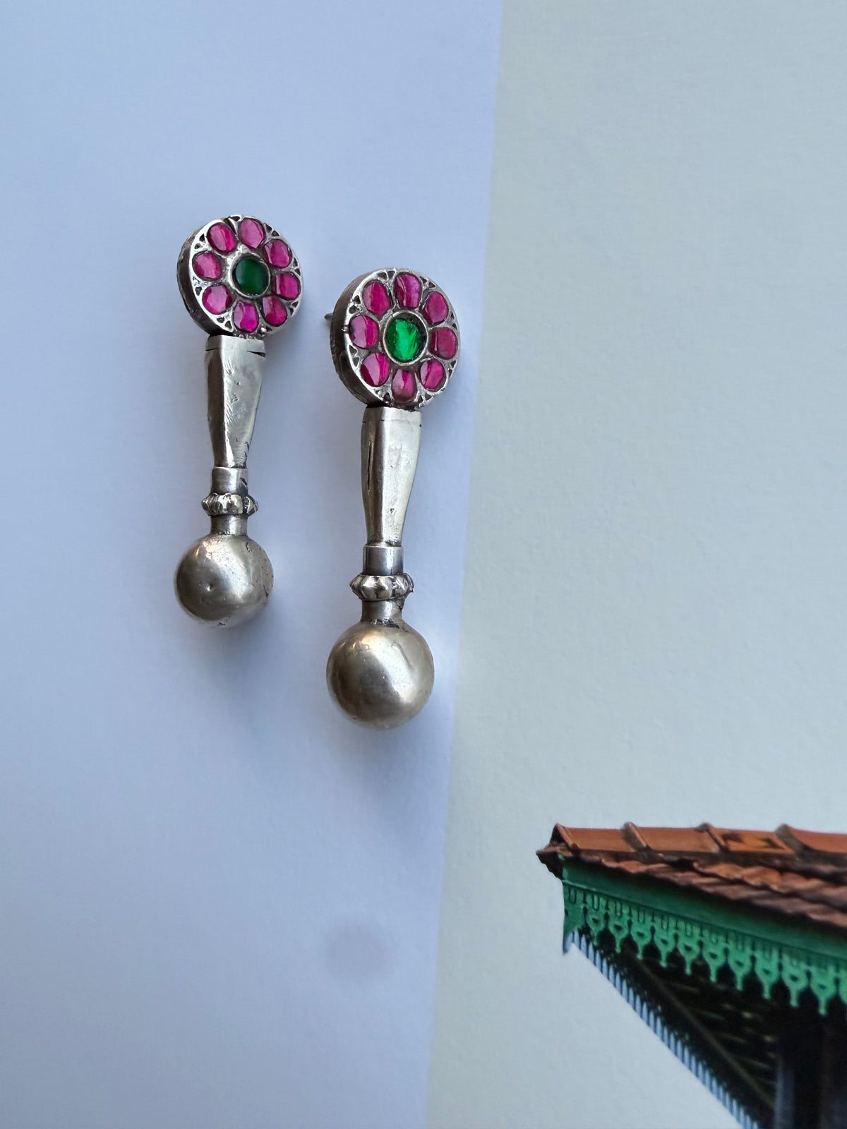 Kundan exclamation stud