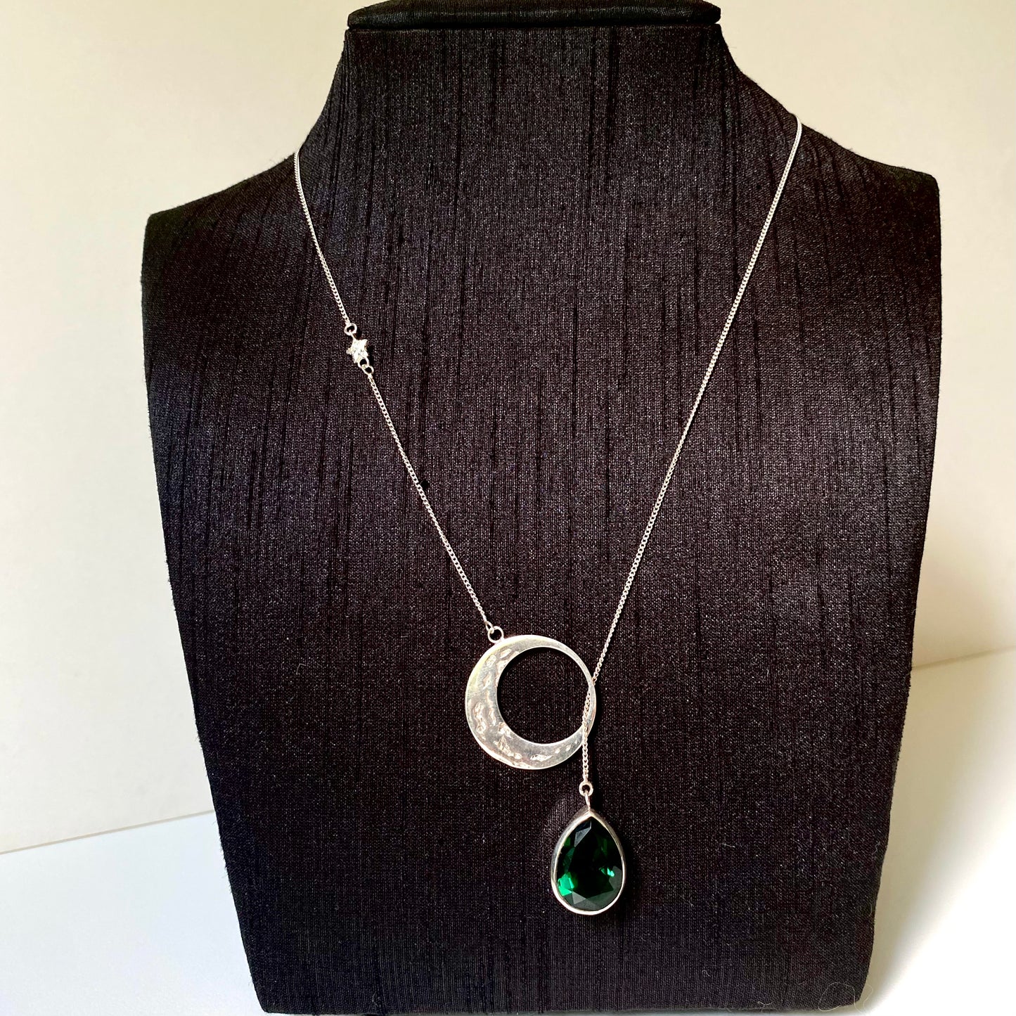Jimbaran ~ Moon necklace (Green Tourmaline)